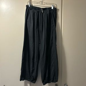 Free People To The Sky Parachute Pants- Black-  Small